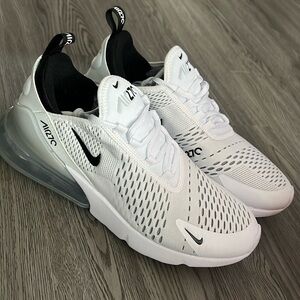Nike Air 270 - Air Max - Size 9.5 New
